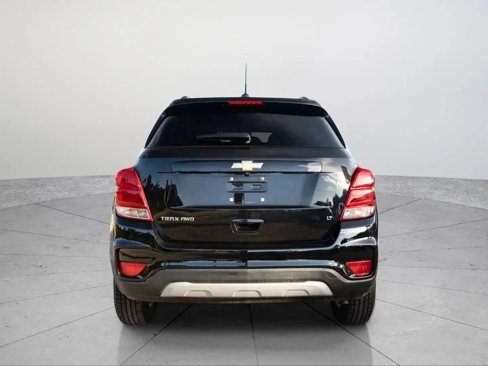 Used 2019 Chevrolet Trax LT w/ LT Convenience Package image 5