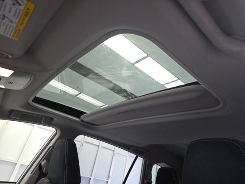 Used 2018 Toyota RAV4 XLE image 9
