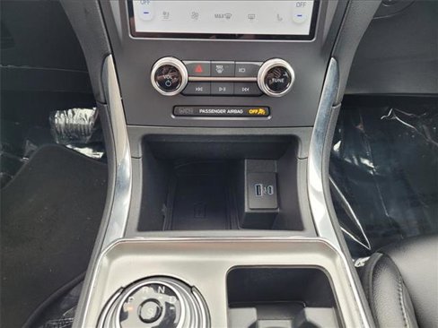 Certified 2022 Ford Edge Titanium image 21