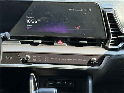 Used 2023 Kia Sportage EX image 23