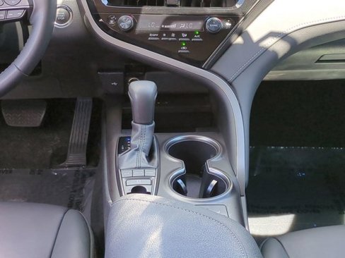 Used 2024 Toyota Camry XSE image 17