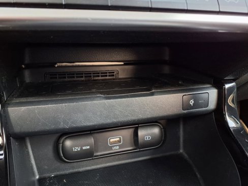 Used 2021 Kia Seltos EX image 9
