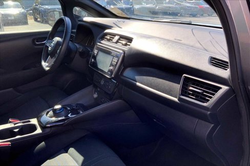 Used 2019 Nissan Leaf SV image 14