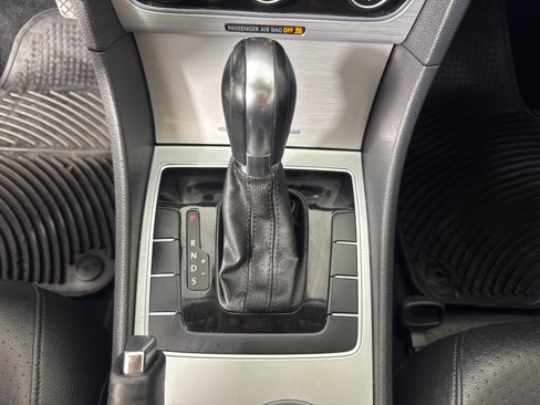 Used 2013 Volkswagen Passat 2.5 SE image 15