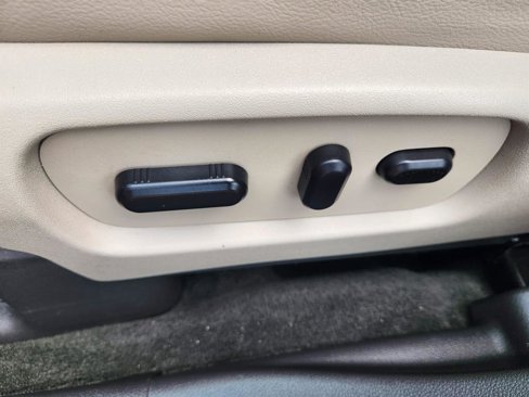 Used 2014 Ford Explorer XLT w/ Equipment Group 202A image 31