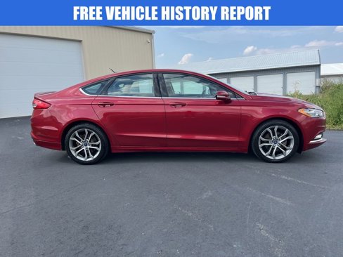 Used 2017 Ford Fusion SE w/ Equipment Group 201A image 3