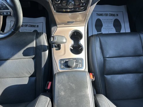 Used 2014 Jeep Grand Cherokee Overland w/ Advanced Technology Group image 21