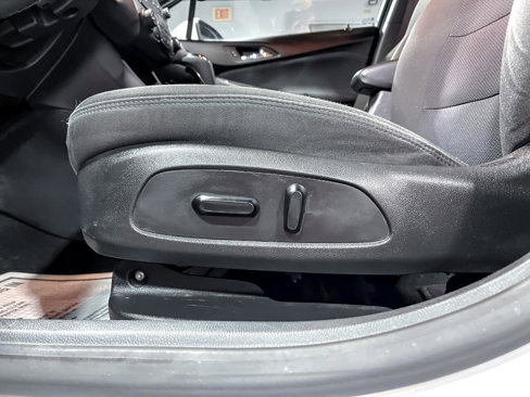 Used 2017 Chevrolet Cruze LT w/ Sun And Sound Package image 16