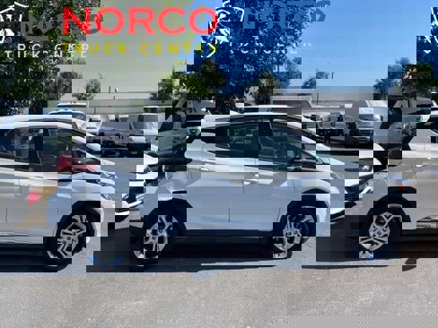 Used 2018 Chevrolet Bolt LT image 1