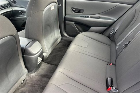 Certified 2025 Hyundai Elantra Sport image 12