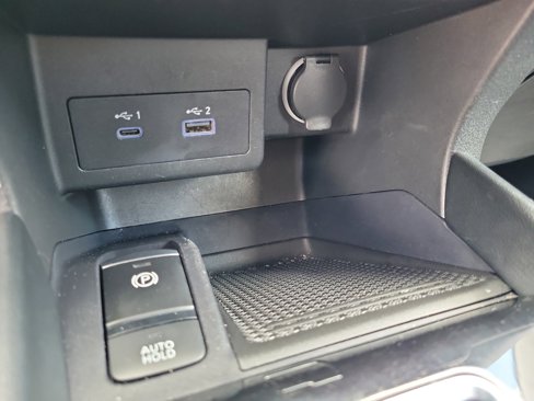 Certified 2023 Nissan Kicks SV image 30