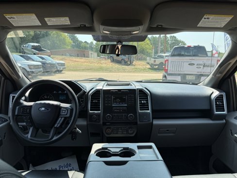 Used 2016 Ford F150 XLT image 9