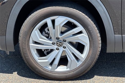 Used 2021 Volkswagen Atlas SE image 45
