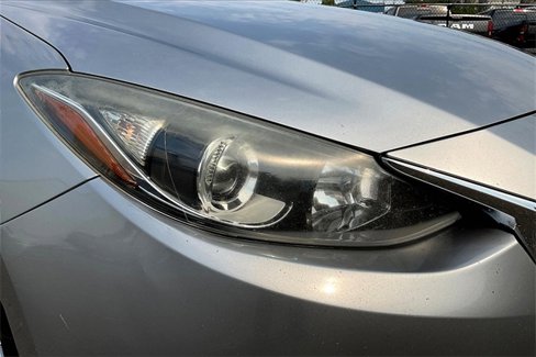 Used 2016 MAZDA MAZDA3 i Grand Touring image 27