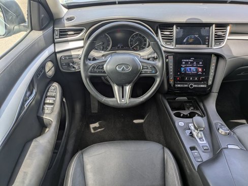 Used 2022 INFINITI QX50 Essential image 16