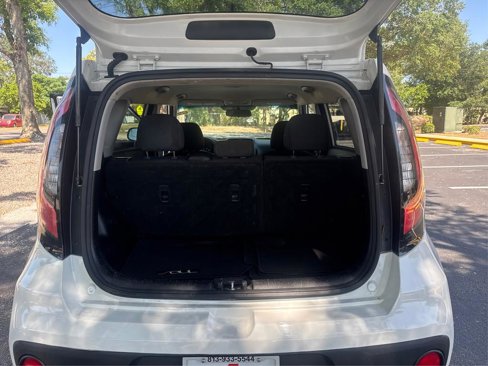 Used 2017 Kia Soul image 12