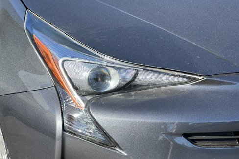 Used 2017 Toyota Prius Four image 12