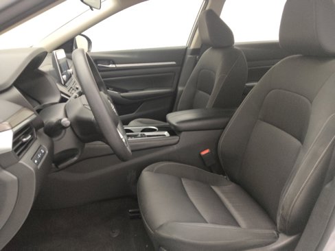Used 2023 Nissan Altima 2.5 SV image 17