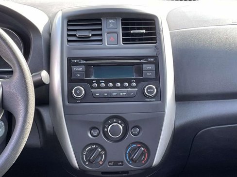 Used 2018 Nissan Versa SV image 19