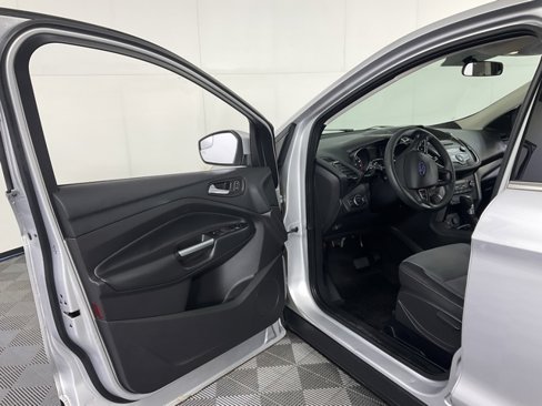 Used 2017 Ford Escape SE image 23