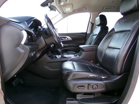 Used 2018 Chevrolet Traverse LT image 4