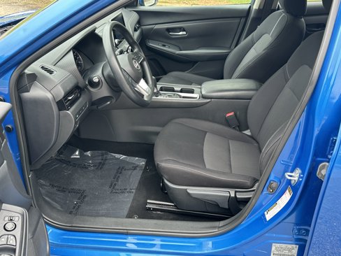 Used 2024 Nissan Sentra SV image 9