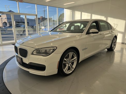 Used 2014 BMW 750Li xDrive image 50