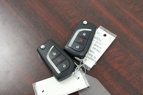 Certified 2021 Toyota RAV4 LE image 29