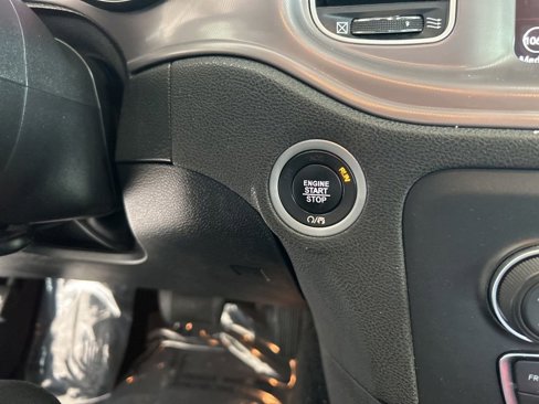 Used 2023 Dodge Charger SXT image 37