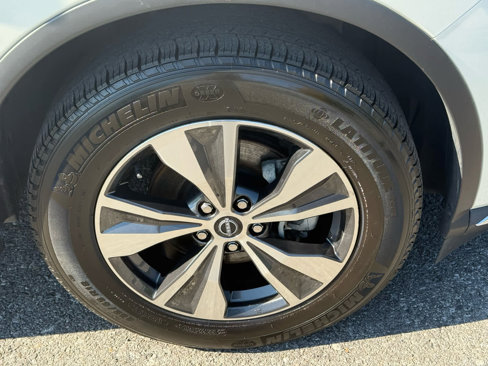 Used 2023 Nissan Murano SV image 32