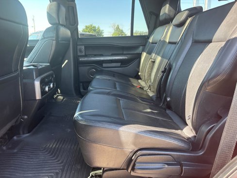 Used 2019 Ford Expedition XLT w/ Equipment Group 202A image 34