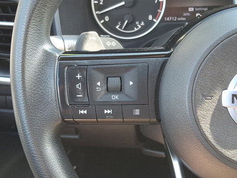 Used 2021 Nissan Rogue SV image 21