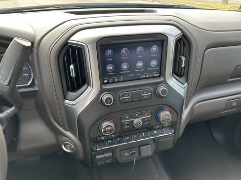 Used 2019 Chevrolet Silverado 1500 LT w/ All-Star Edition image 28