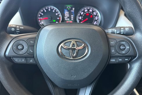 Certified 2022 Toyota RAV4 XLE image 29