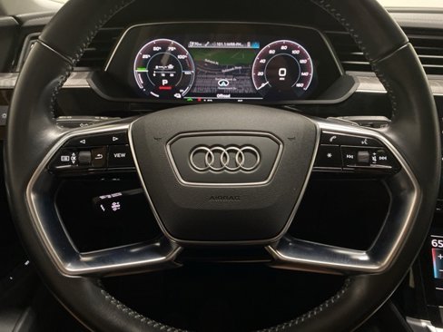 Used 2021 Audi e-tron Premium w/ Black Optic Package image 40