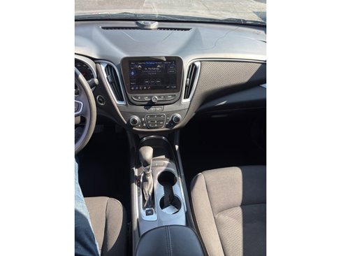 Used 2022 Chevrolet Malibu LT image 16