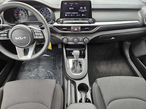 Certified 2023 Kia Forte LXS w/ LXS Technology Package image 15