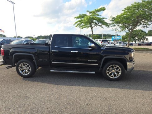 Used 2017 GMC Sierra 1500 SLT w/ SLT Premium Package image 4