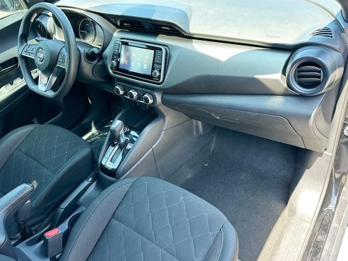 Used 2020 Nissan Kicks S image 26