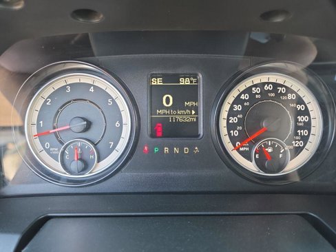 Used 2018 RAM 1500 Classic SLT image 22