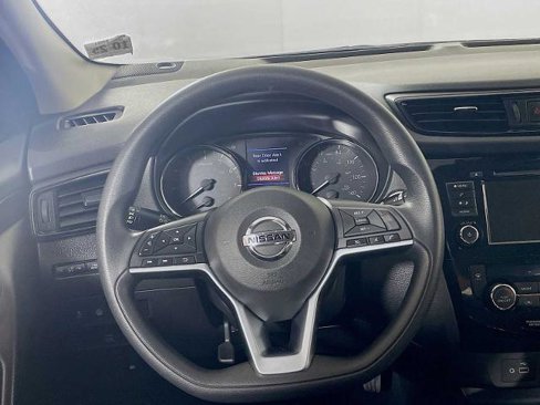 Certified 2020 Nissan Rogue Sport SV image 9
