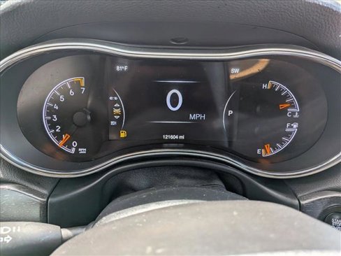Used 2015 Jeep Grand Cherokee Altitude image 12