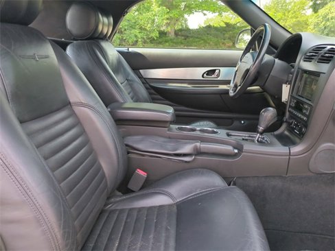 Used 2002 Ford Thunderbird image 13