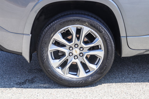 Used 2018 Chevrolet Traverse Premier w/ Driver Confidence II Package image 11