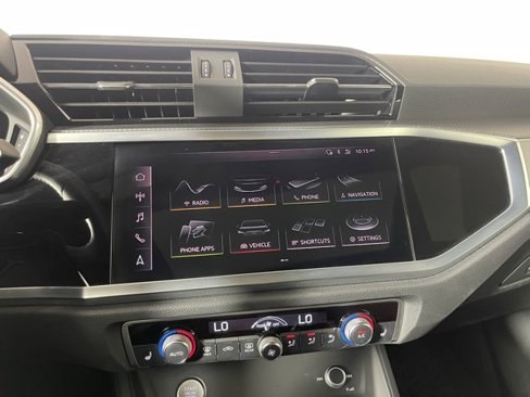 Used 2020 Audi Q3 2.0T Premium Plus image 25