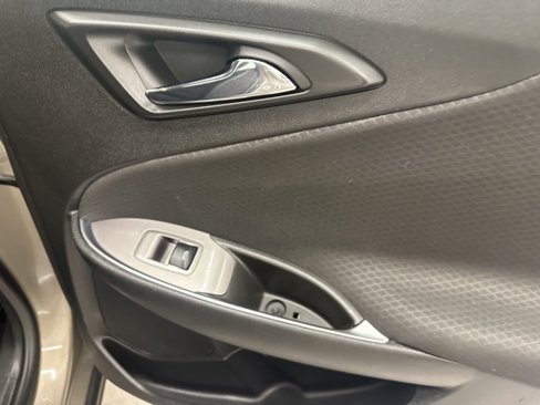 Used 2020 Chevrolet Malibu LT image 13