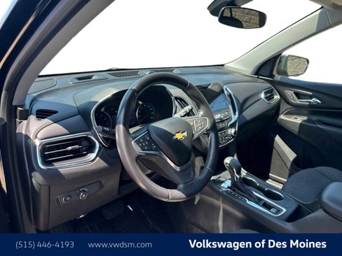 Used 2022 Chevrolet Equinox LT image 2