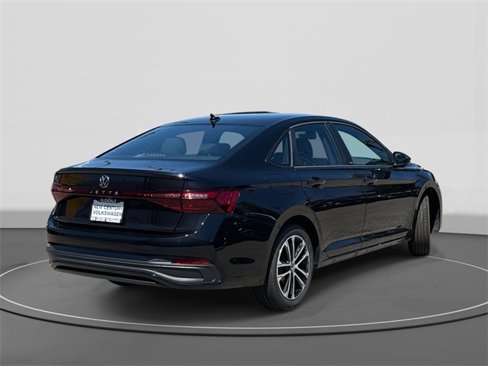 New 2025 Volkswagen Jetta Sport image 4