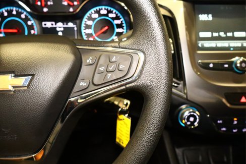 Used 2016 Chevrolet Cruze LT image 12