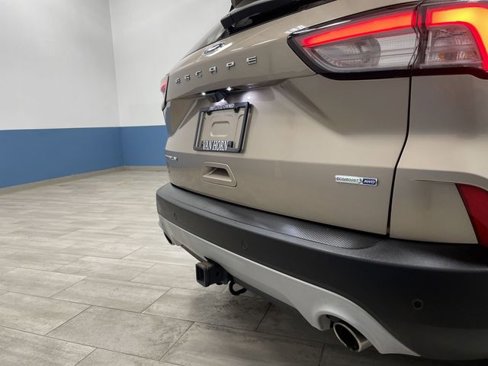 Used 2020 Ford Escape Titanium image 35
